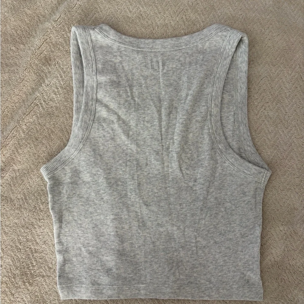 Hollister Light Gray Ribbed Tank Crop - Picture 2 of 3